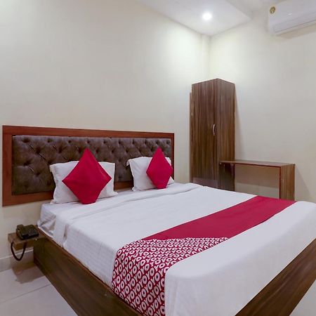 Hotel O Rsquare Elite Sururnagar Kültér fotó