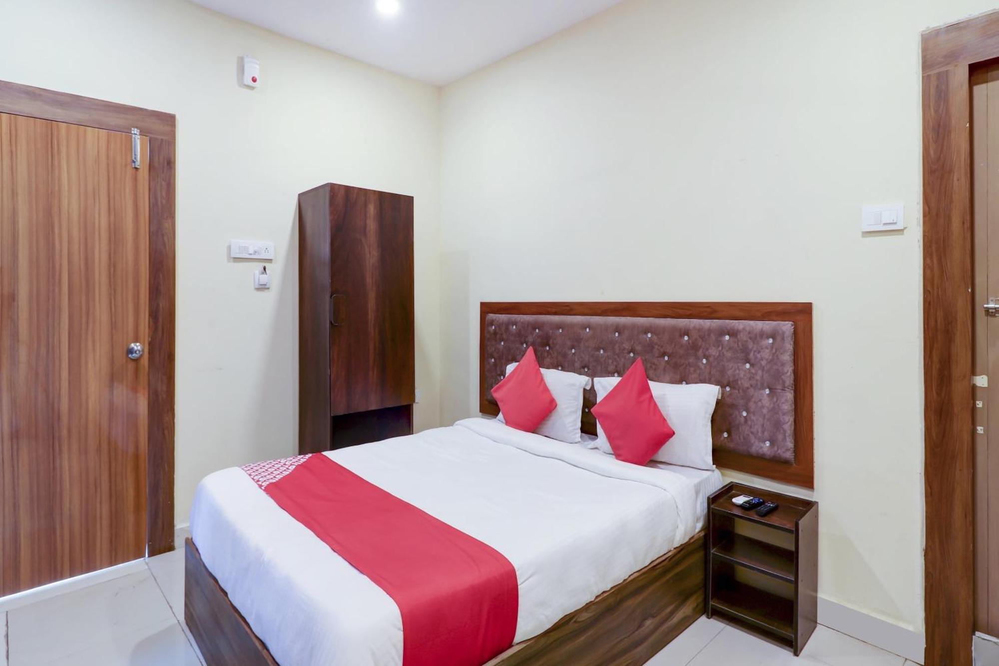 Hotel O Rsquare Elite Sururnagar Kültér fotó