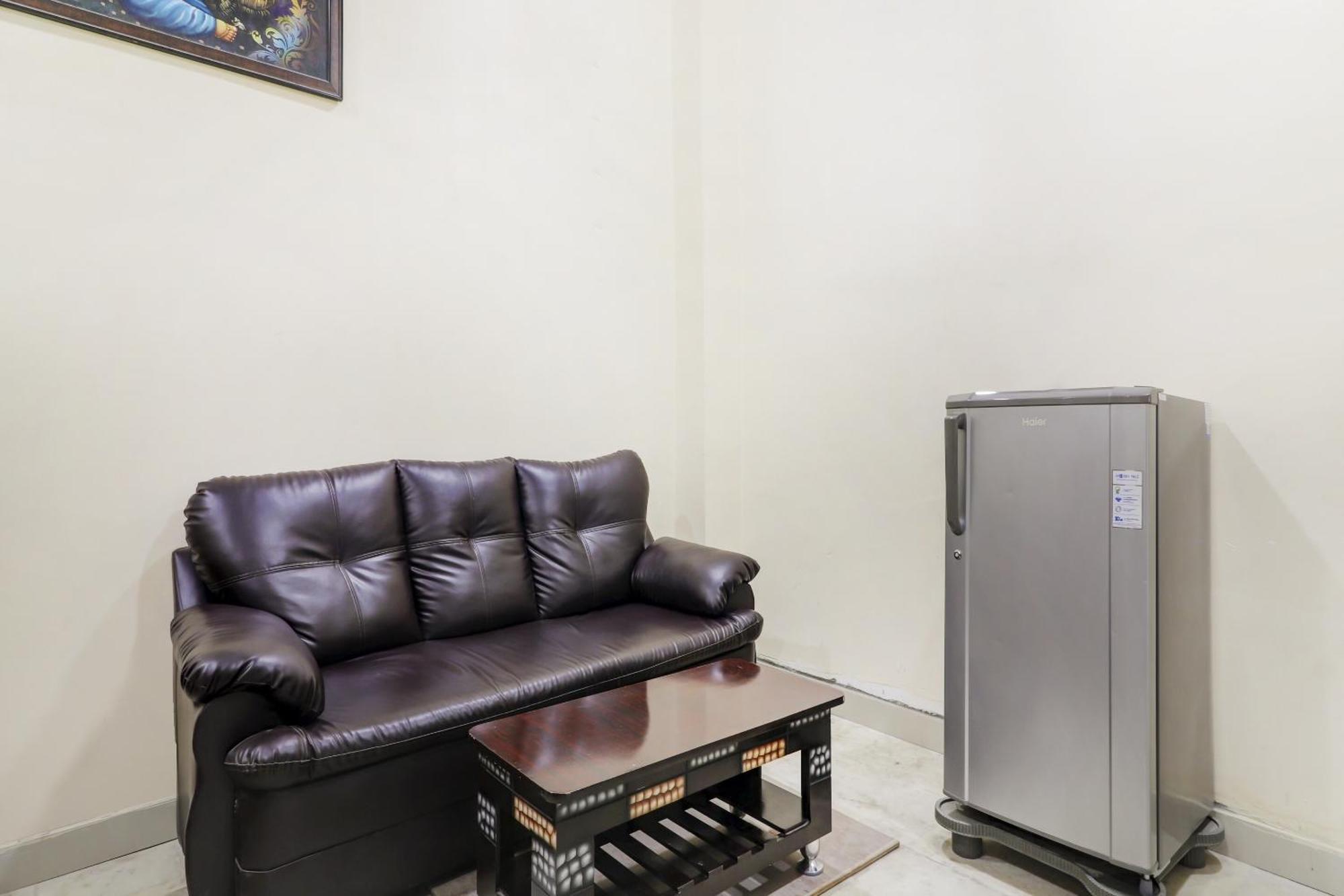 Hotel O Rsquare Elite Sururnagar Kültér fotó