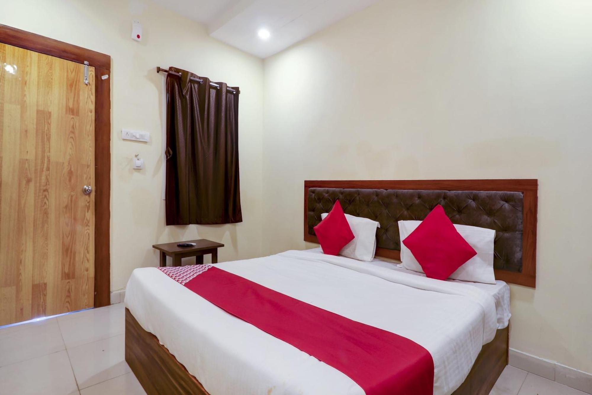 Hotel O Rsquare Elite Sururnagar Kültér fotó