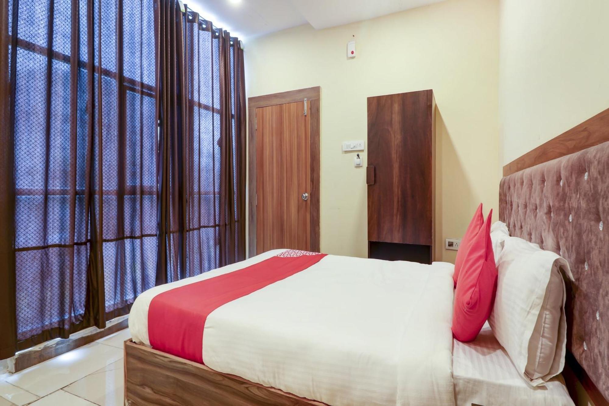 Hotel O Rsquare Elite Sururnagar Kültér fotó