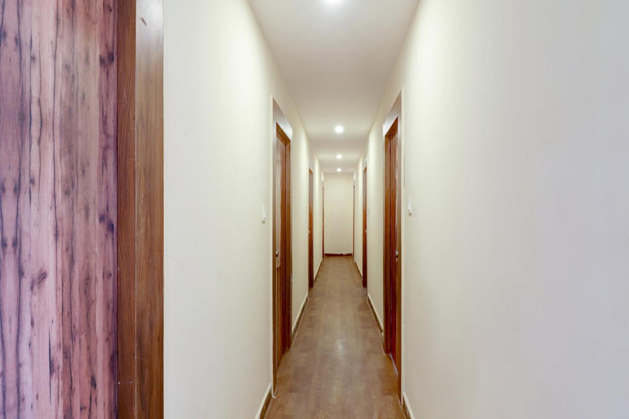 Hotel O Rsquare Elite Sururnagar Kültér fotó
